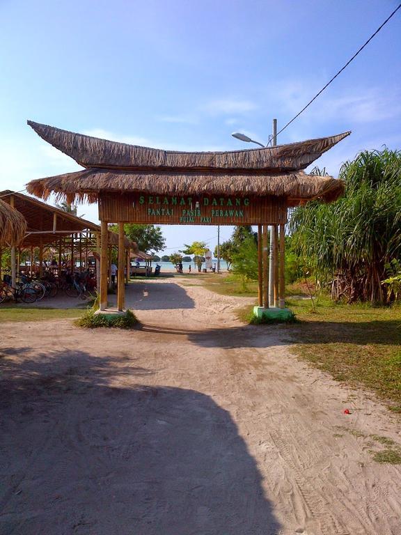 Pari Solata Seaview Homestay Syariah Kepulauan Seribu Eksteriør billede